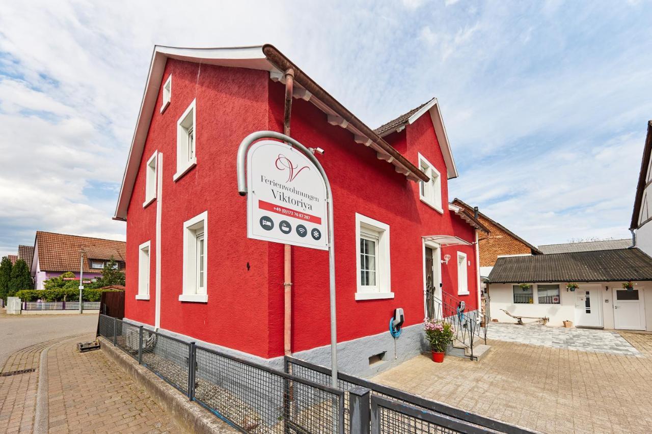 Gaestehaus Viktoriya Nur Wenige Minuten Zum Europa-Park Rust Exterior photo